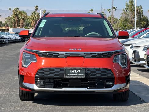 Certified 2023 Kia Niro Wave FWD image 8