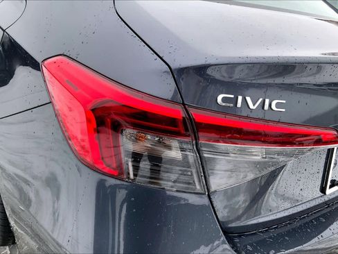 Certified 2023 Honda Civic EX image 28
