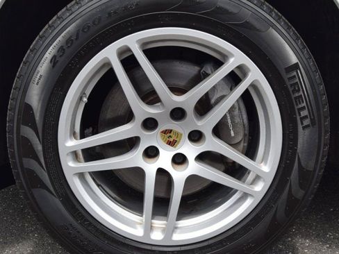 Used 2019 Porsche Macan AWD/4WD image 7