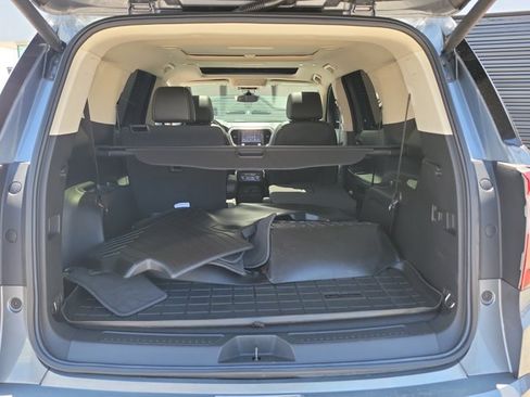 Used 2020 GMC Acadia Denali w/ Denali Ultimate Package AWD/4WD image 7