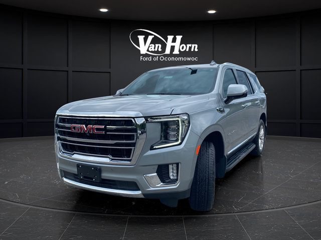 Used 2023 GMC Yukon SLT w/ SLT Luxury Package AWD/4WD image 3