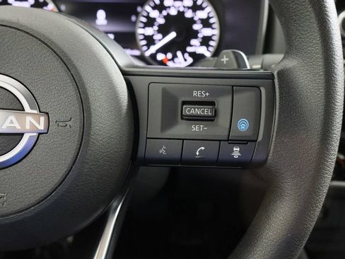Used 2024 Nissan Rogue SV AWD/4WD image 10