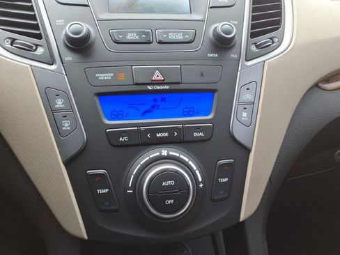 Used 2013 Hyundai Santa Fe Limited image 22