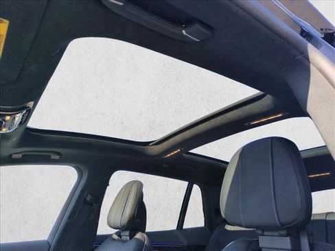 Certified 2023 Mercedes-Benz EQS 580 4MATIC SUV image 19