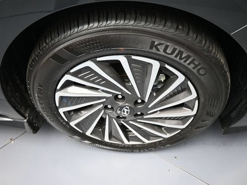 Used 2026 Hyundai Sonata SEL FWD image 13