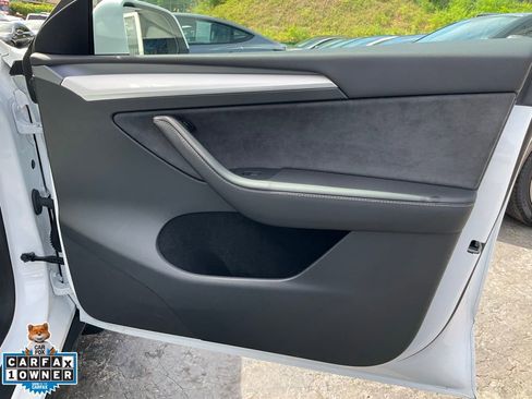 Used 2023 Tesla Model Y Performance image 68