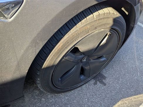 Used 2019 Tesla Model 3 Long Range image 12