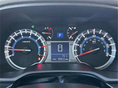 Used 2018 Toyota 4Runner TRD Off-Road Premium image 21