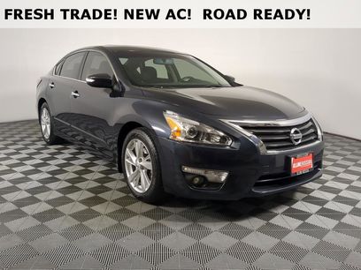 Used 2014 Nissan Altima 2.5 SL w/ Moonroof Package