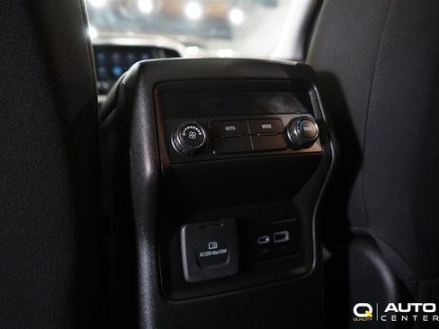 Used 2023 GMC Acadia SLE w/ Infotainment Package AWD/4WD image 29