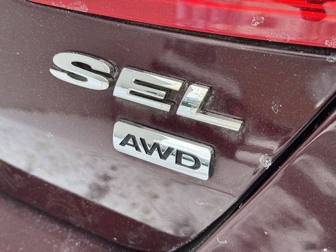 Used 2019 Ford Taurus SEL w/ Equipment Group 201A image 18