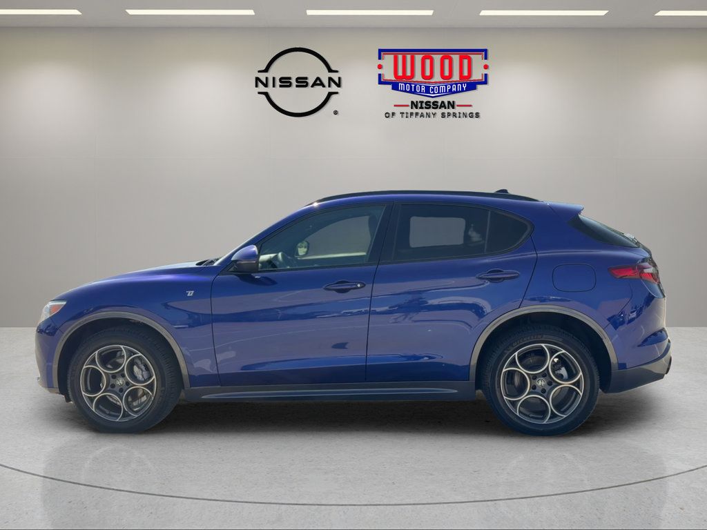 Used 2022 Alfa Romeo Stelvio Ti AWD/4WD image 12