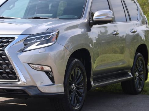 Used 2023 Lexus GX 460 Luxury w/ Sport Design Package image 76