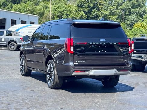 Used 2025 Ford Expedition Max Platinum w/ Driver's Package AWD/4WD image 13