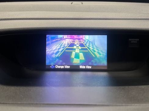 Used 2015 Honda CR-V LX image 24