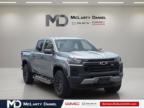 Certified 2024 Chevrolet Colorado Trail Boss w/ Advanced Trailering Package AWD/4WD image 1