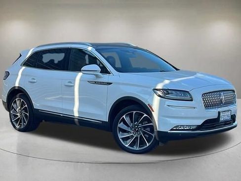 Used 2022 Lincoln Nautilus Reserve w/ Equipment Group 202A AWD/4WD image 1