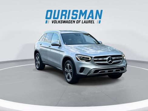Used 2022 Mercedes-Benz GLC 300 image 2