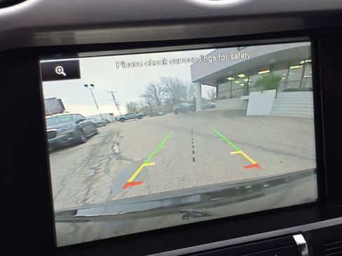 Used 2015 Ford Mustang Premium image 19