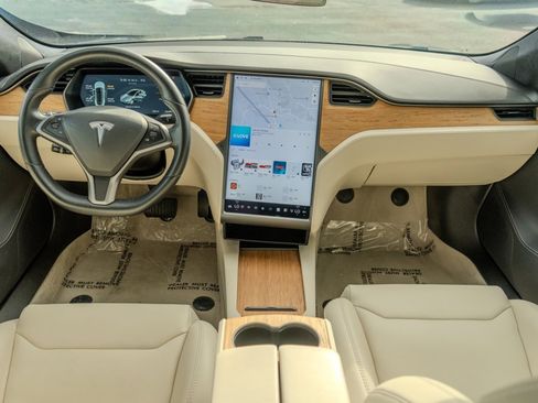 Used 2019 Tesla Model S Long Range image 17