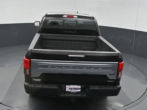 Used 2018 Ford F150 Platinum w/ Equipment Group 701A Luxury AWD/4WD image 39