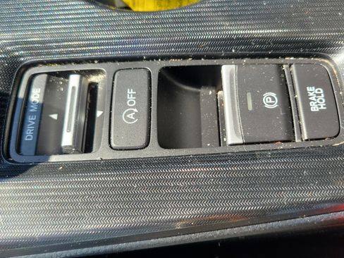 Used 2023 Honda Civic Sport image 29