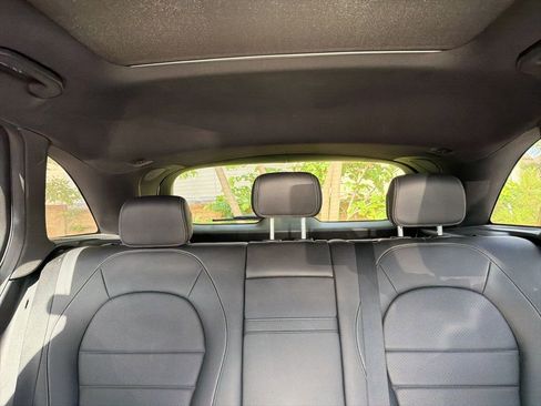 Used 2021 Mercedes-Benz GLC 300 4MATIC image 30