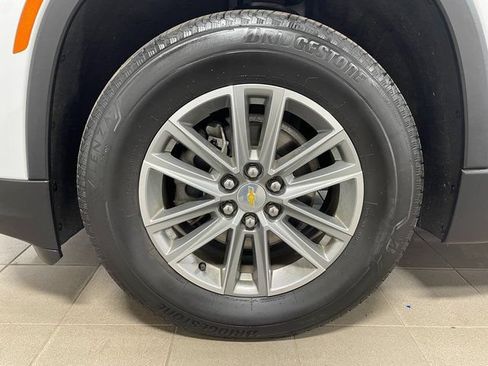 Used 2023 Chevrolet Traverse LT w/ LPO, Floor Liner Package AWD/4WD image 7