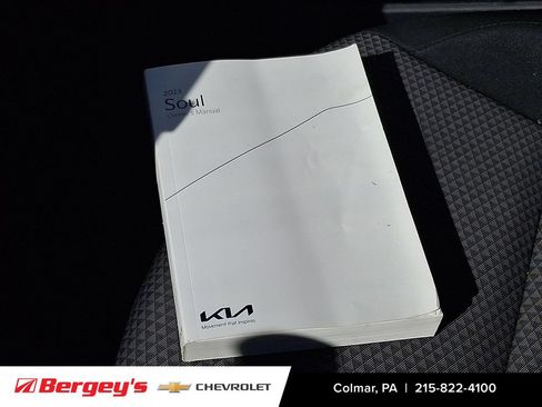 Used 2023 Kia Soul LX w/ Option Group 015 FWD image 27