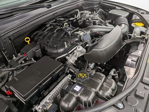 Used 2024 Dodge Durango GT image 30