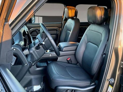 Certified 2025 Land Rover Defender 110 X image 19