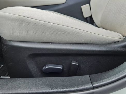 Used 2023 Nissan Altima 2.5 SV FWD image 14