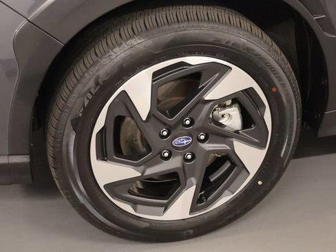 Certified 2025 Subaru Crosstrek 2.5i Limited w/ Popular Package #3A AWD/4WD image 9