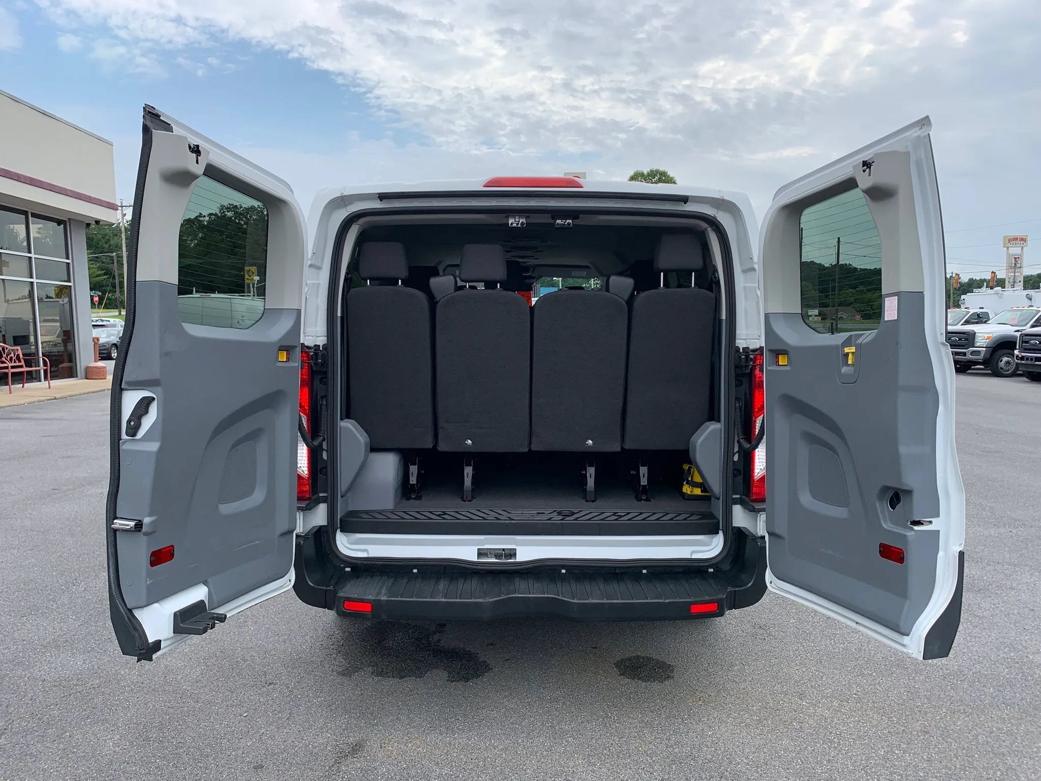 Used 2018 Ford Transit 350 XL RWD image 36