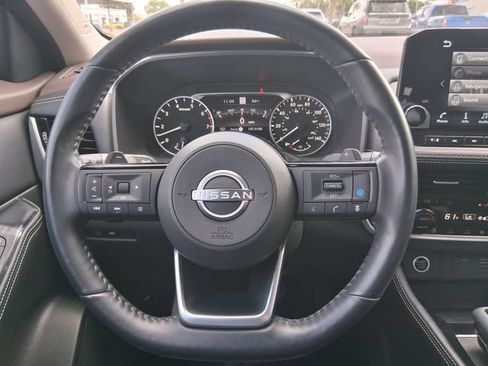 Certified 2023 Nissan Rogue SL w/ SL Premium Package FWD image 9
