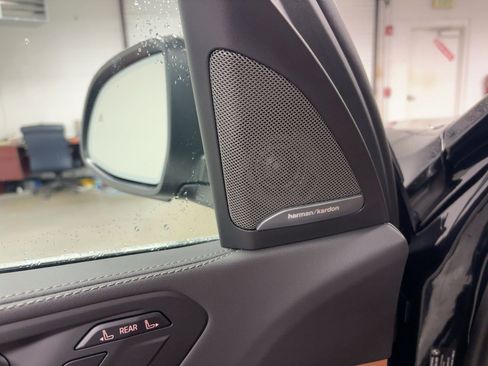 New 2026 BMW X7 xDrive40i w/ Premium Package image 23