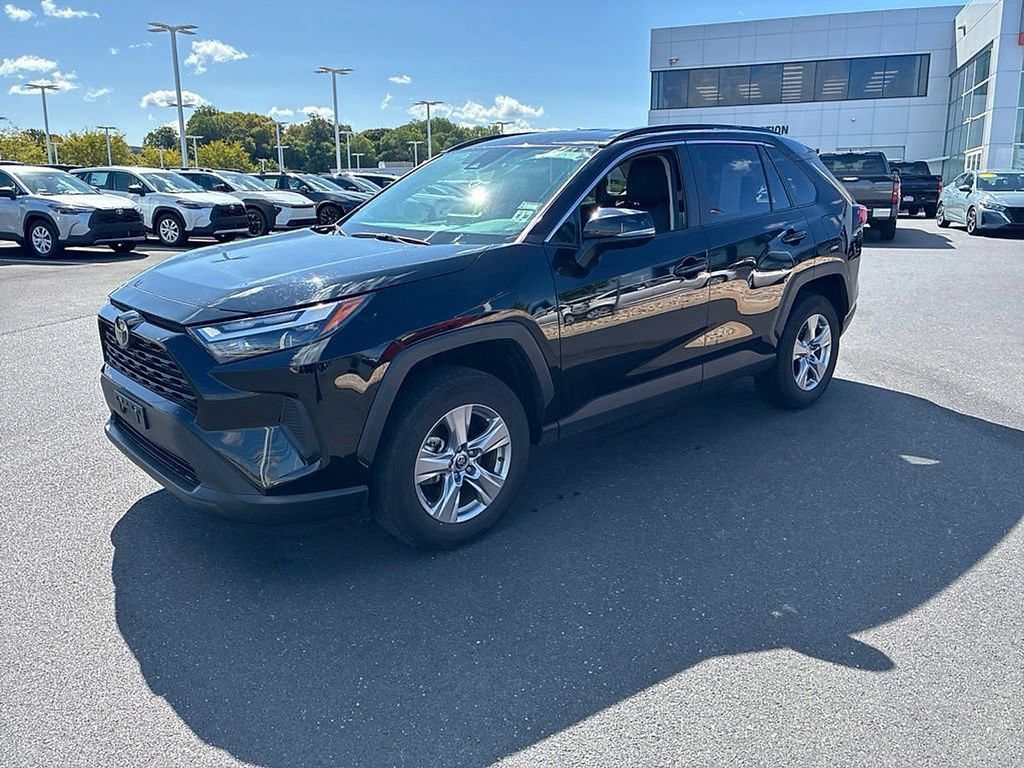 Certified 2025 Toyota RAV4 XLE AWD/4WD image 19