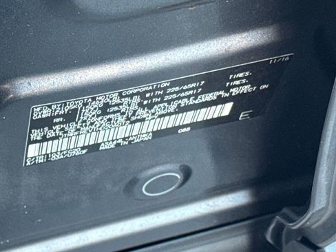 Used 2017 Toyota RAV4 XLE image 45