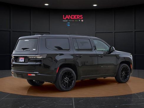 New 2026 Jeep Grand Wagoneer Limited AWD/4WD image 3
