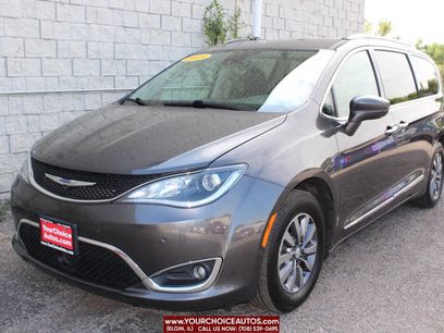 Used 2019 Chrysler Pacifica Touring-L Plus w/ Advanced Safetytec Group