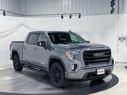 Used 2022 GMC Sierra 1500 Elevation w/ LPO, Elevation Black Package AWD/4WD image 43