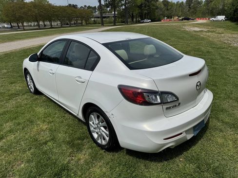 Used 2012 MAZDA MAZDA3 i Touring image 11