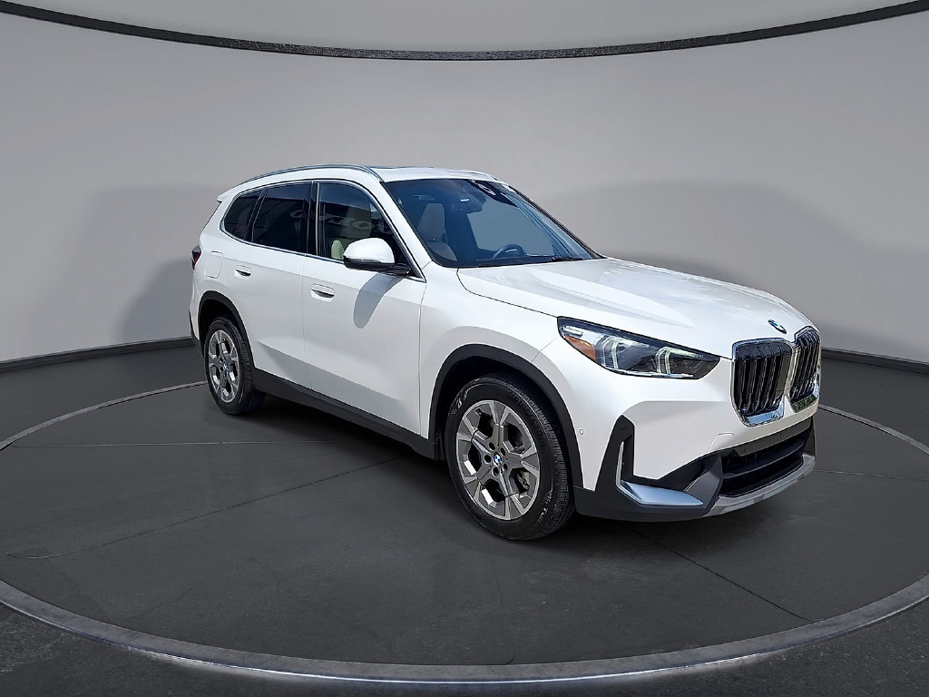 Used 2023 BMW X1 xDrive28i w/ Convenience Package AWD/4WD image 5