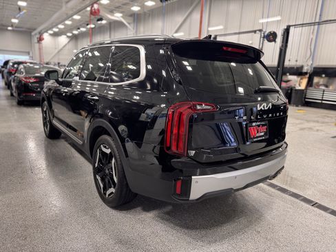 Certified 2024 Kia Telluride S w/ S Sunroof Package image 32