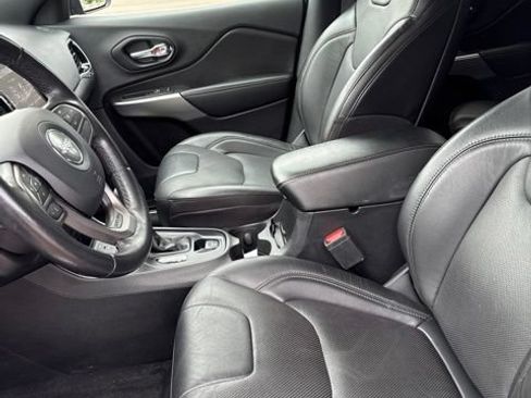 Used 2020 Jeep Cherokee High Altitude AWD/4WD image 10
