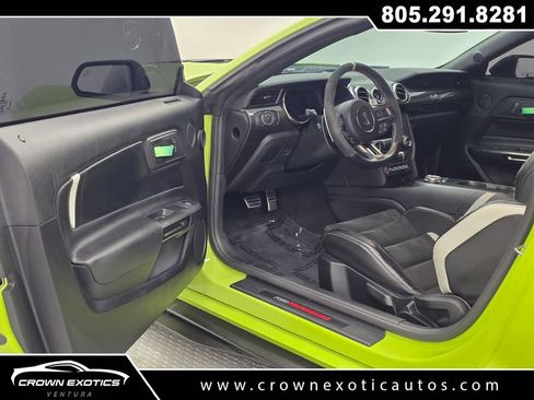 Used 2020 Ford Mustang Shelby GT500 w/ Technology Package RWD image 23