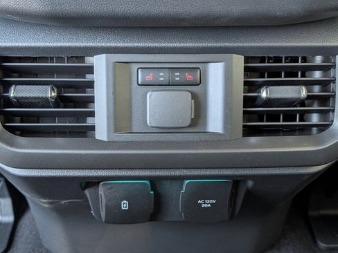 New 2025 Ford F150 Lariat w/ Equipment Group 502A High image 13