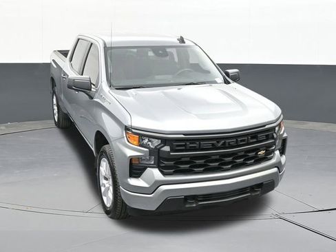 Used 2025 Chevrolet Silverado 1500 Custom image 60