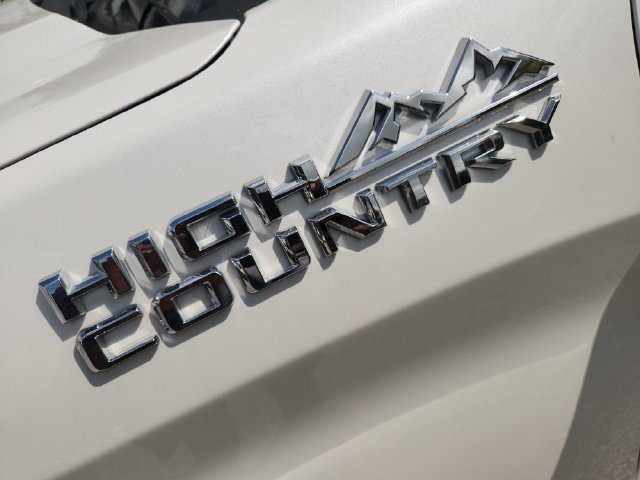 Used 2024 Chevrolet Silverado 1500 High Country AWD/4WD image 13