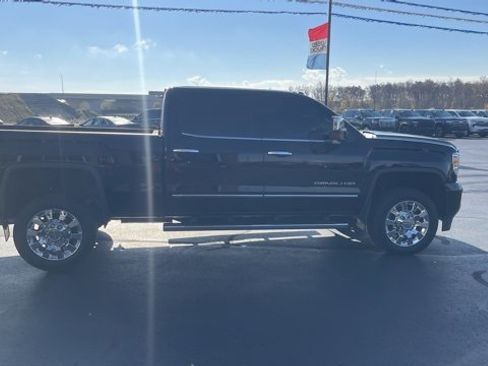Used 2016 GMC Sierra 2500 Denali w/ Driver Alert Package image 7